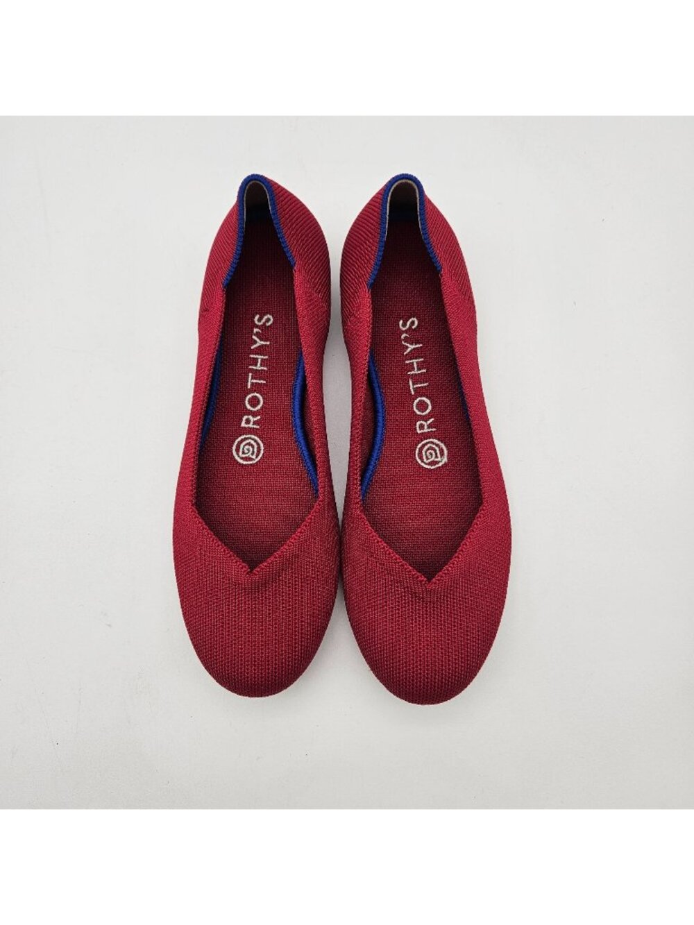 Rothys The Flat Chili Red Round Toe Slip On Flats Womens Sz 7 NEW